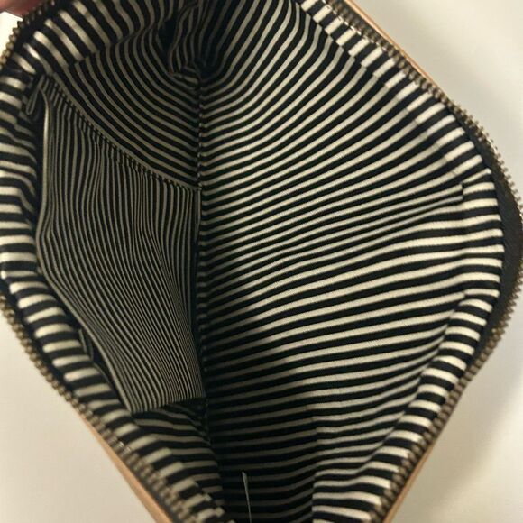 Aeropostale Beige Cluth Pouch Wrislet NWT - Picture 6 of 6